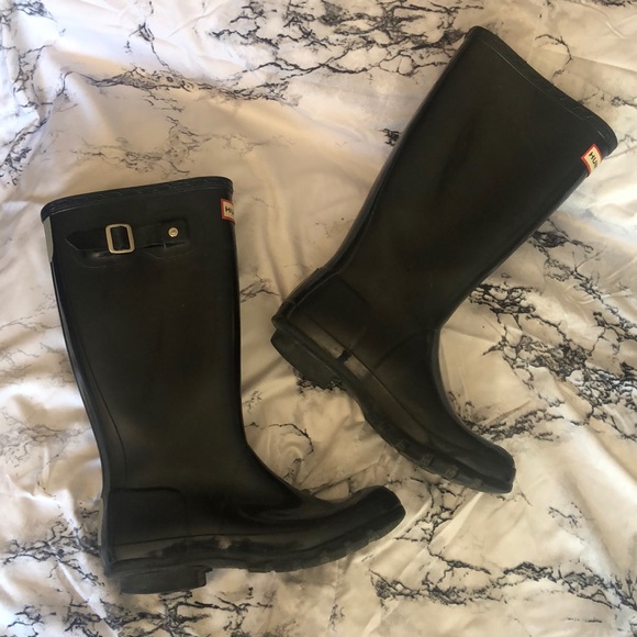 SOLD: Hunter Rainboots - Picture 2 of 8